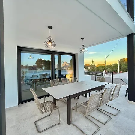 Vallesa Ii Βίλα *